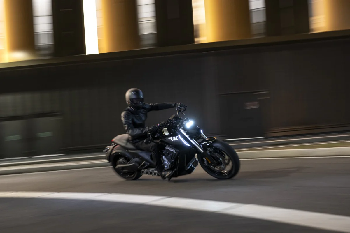 Benda Moto LFC700 2025 - Black - Image 6