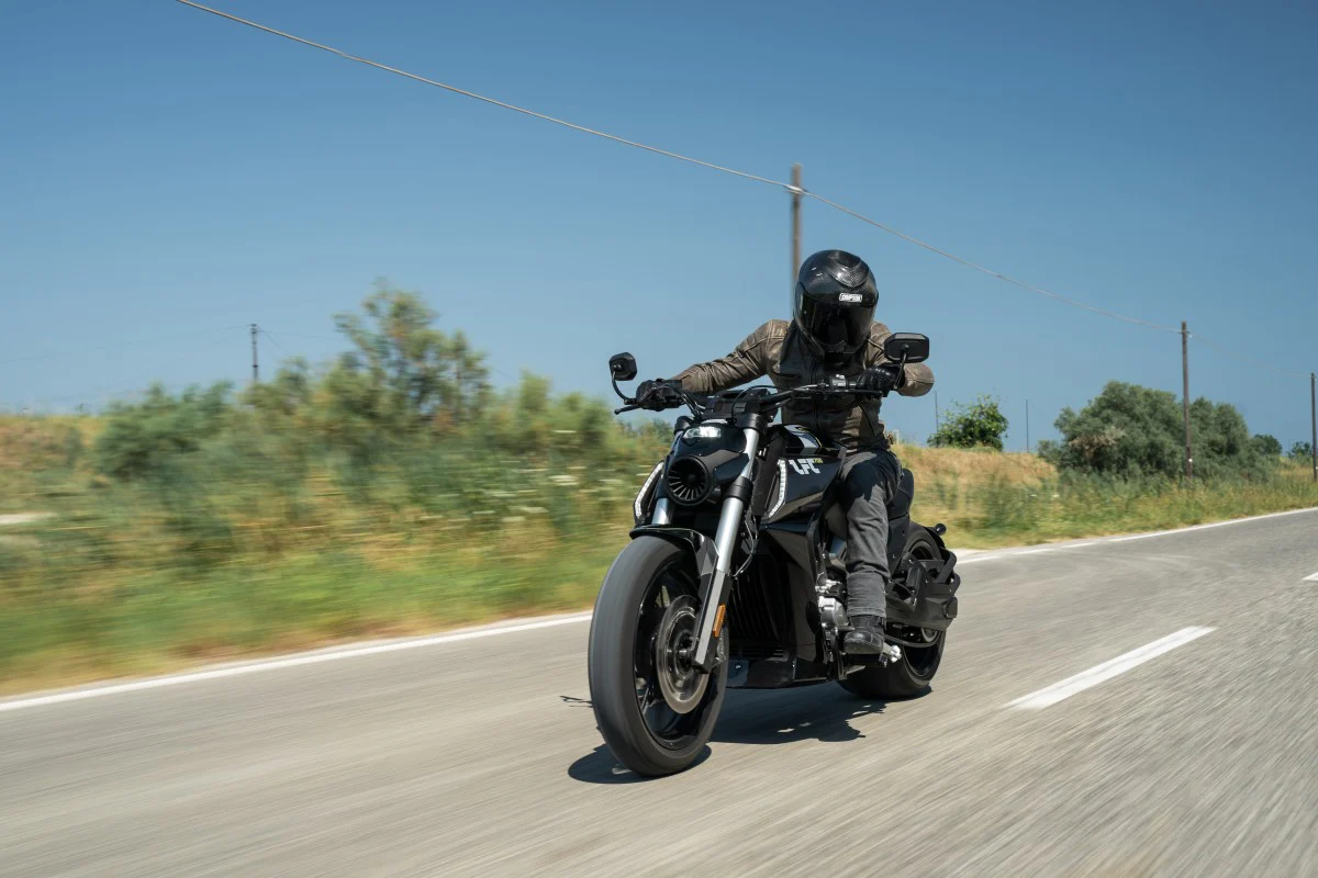 Benda Moto LFC700 2025 - Black - Image 9