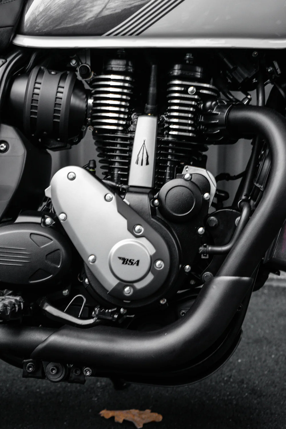 BSA Scrambler 650 - Thunder Grey - Image 3