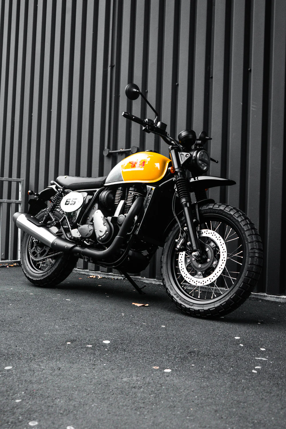 BSA Scrambler 650 - Victor Yellow - Image 6