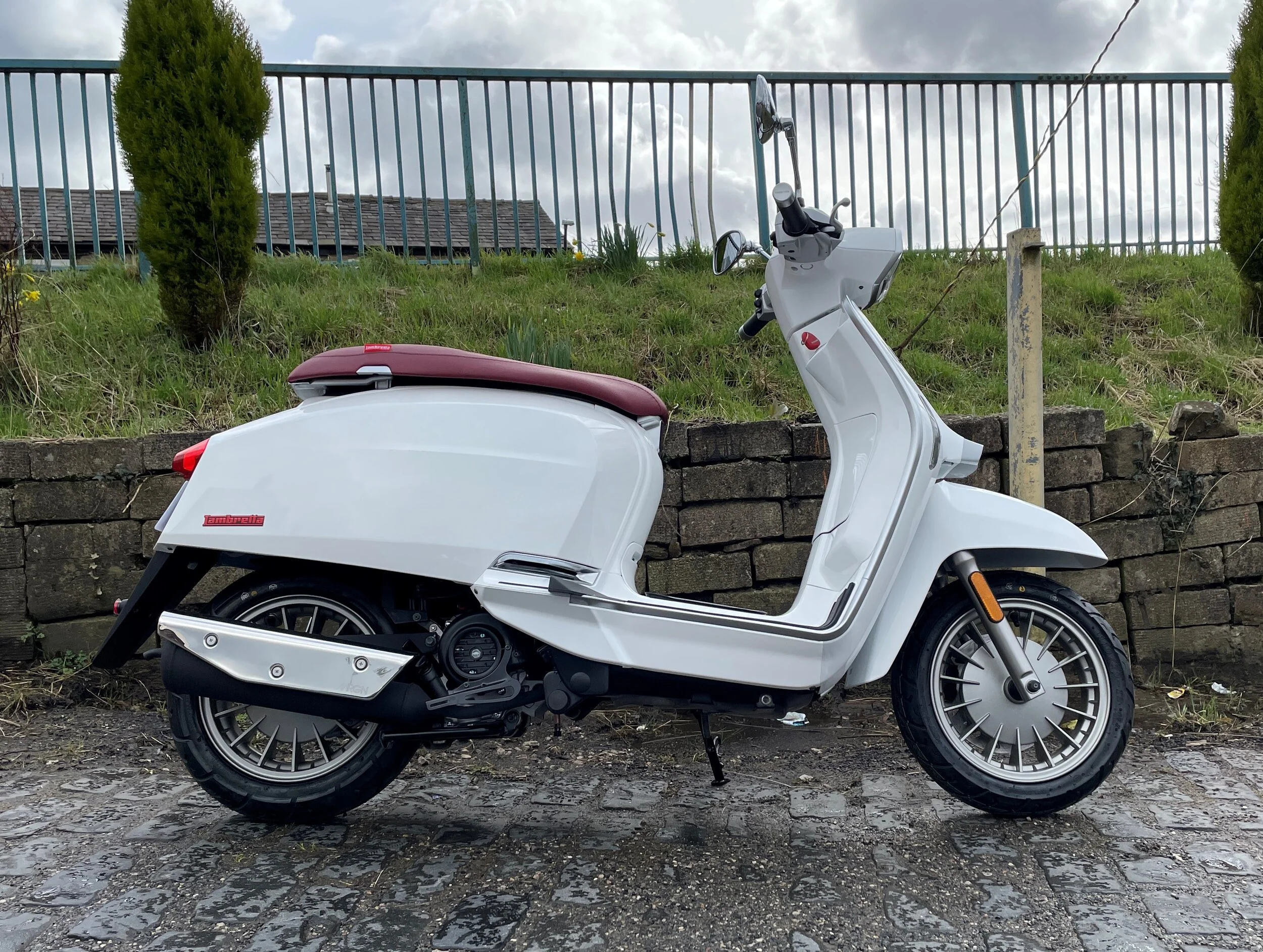 Lambretta V 125 Special - White