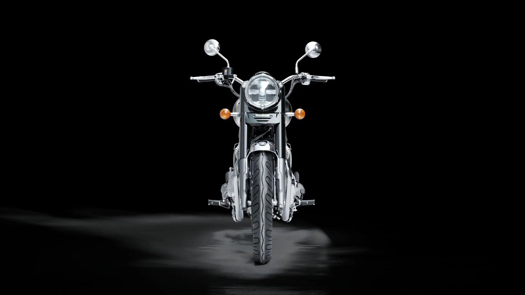 Royal Enfield Classic 650 - Black Chrome - Image 5