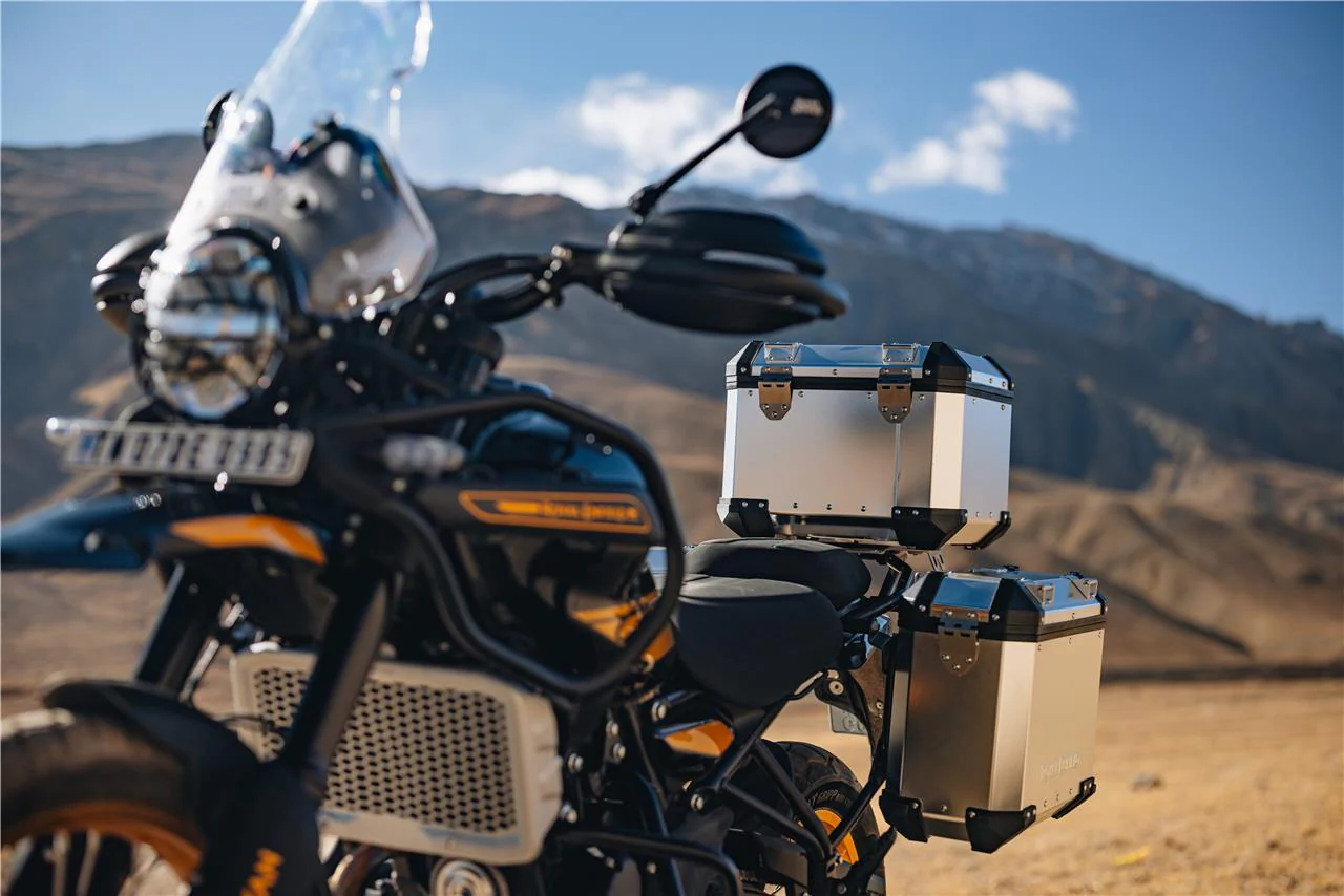 Royal Enfield Adventure Top Box - Silver - Image 3